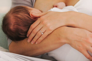 breastfeeding nipple cups