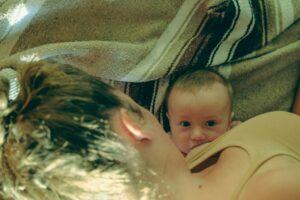 breastfeeding mom